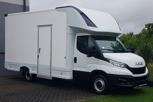 Iveco Daily KONTENER NISKOPODŁOGOWY 4.43x2.23x2.42 SKLEP BAR FOODTRUCK KAMPER AC