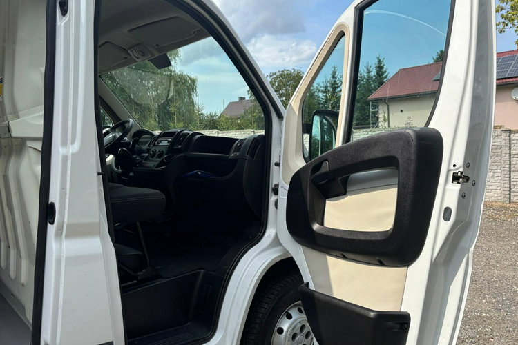 Fiat Ducato 2.3 130KM 2018 L1H1 Skrzynia automatyczna Tempomat Blaszak Hak zdjęcie 12