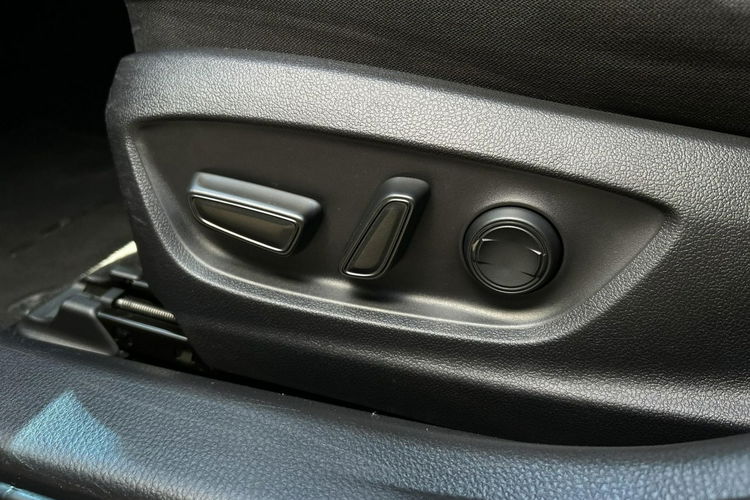 Toyota Camry 2.5 HSD 218KM COMFORT, salon Polska, gwarancja, FV23%, gwarancja zdjęcie 21