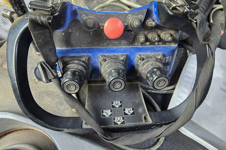 18.280 MAN 18.280 4x4 / Wywrotka MEILLER + HDS Palfinger PK10501 Solarka Pług zdjęcie 9