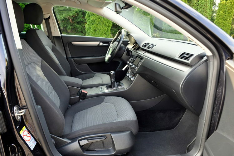 Volkswagen Passat 2.0TDI(140KM) Duża Navi Klimatronik El.Fotel Welur Reling Alu16"ASO VW zdjęcie 17