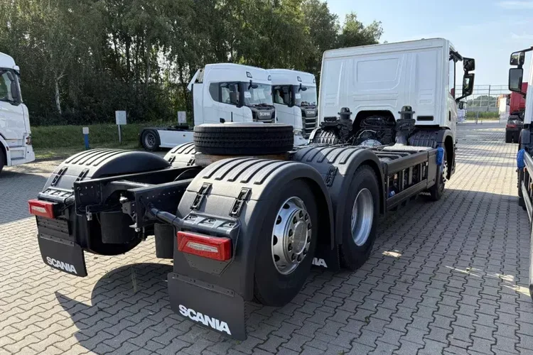 Scania P 340 B6x2 4NA zdjęcie 9