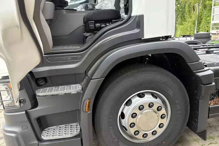 Scania P 340 B6x2 4NA zdjęcie 5