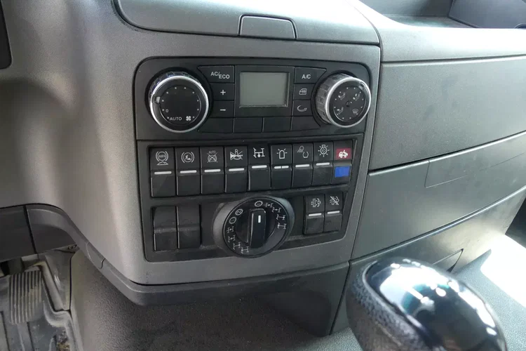 TGS 41.440 / 8x8 / WYWROTKA MEILLER / MANUAL / zdjęcie 32