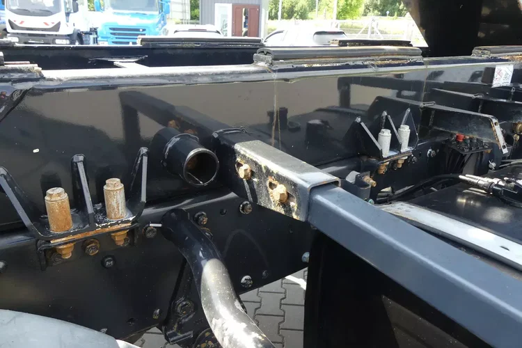 TGS 41.440 / 8x8 / WYWROTKA MEILLER / MANUAL / zdjęcie 7