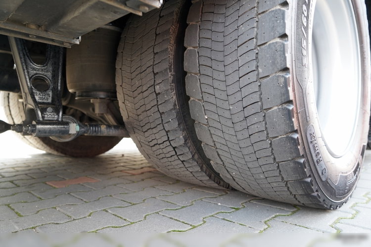 MAN TGX 26.470 / ZESTAW TANDEM 120 M3 / PRZEJAZDOWY / KLIMATYZACJA POSTOJOWA / OŚ PODNOSZONA / PO KONTRAKCIE SERWISOWYM / 2022 / zdjęcie 38