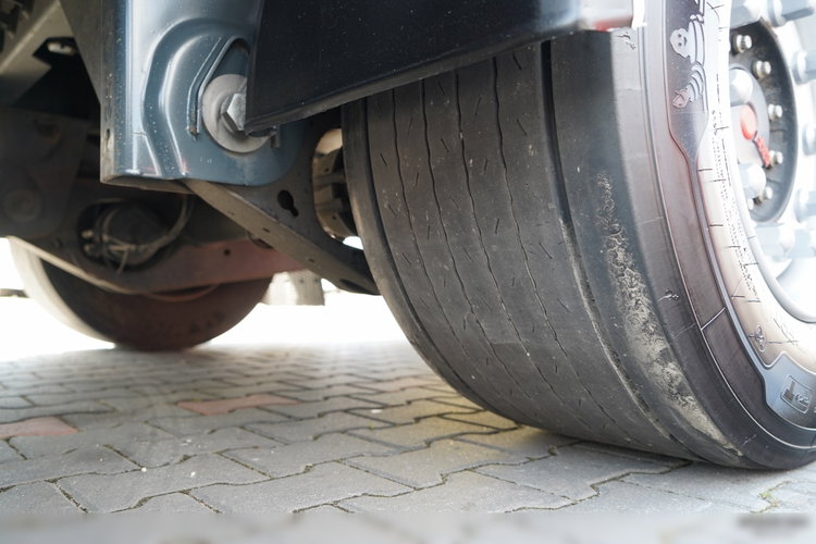 MAN TGX 26.470 / ZESTAW TANDEM 120 M3 / PRZEJAZDOWY / KLIMATYZACJA POSTOJOWA / OŚ PODNOSZONA / PO KONTRAKCIE SERWISOWYM / 2022 / zdjęcie 40