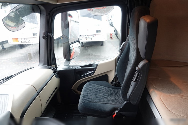 Mercedes -BENZ ACTROS 2548 / ZESTAW TANDEM 120 M3 / PRZEJAZDOWY / KLIMA POSTOJOWA / BIG SPACE / PO ZŁOTYM KONTRAKCIE SERWISOWYM / zdjęcie 35