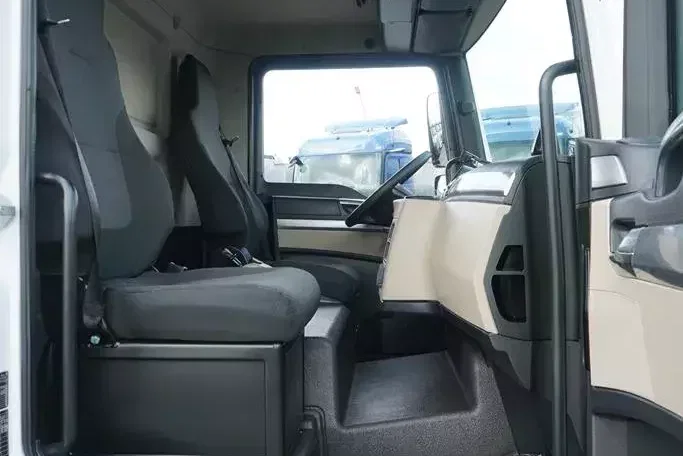 MAN TGL / 12.190 / EURO 6 / CHŁODNIA + WINDA / 16 PALET / ŁAD. 5565 KG zdjęcie 8