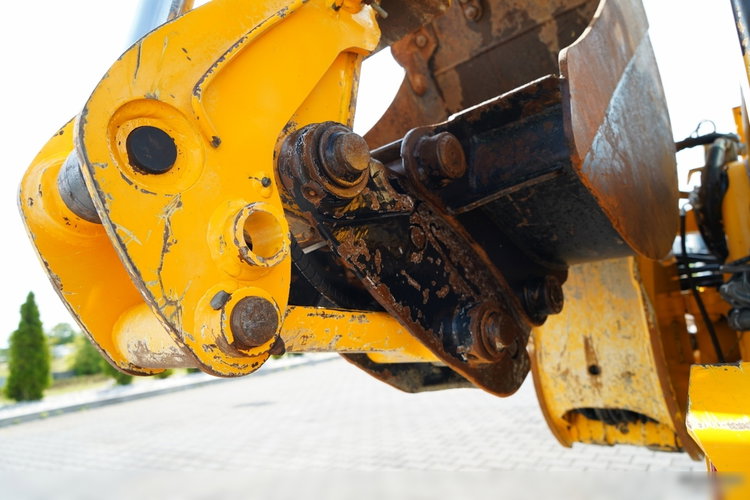JCB 3CX / KOPARKO-ŁADOWARKA / AUTOMAT / JOYSTICK / TORQUE LOCK / SZYBKOZŁĄCZE HYDRAULICZNE zdjęcie 32