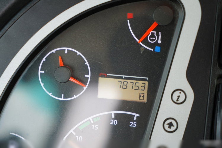 JCB 3CX / KOPARKO-ŁADOWARKA / AUTOMAT / JOYSTICK / TORQUE LOCK / SZYBKOZŁĄCZE HYDRAULICZNE zdjęcie 46