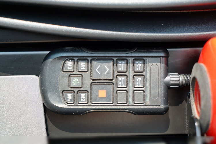 Scania S 500 / RETARDER / CAŁA NA PODUSZKACH / SPROWADZONA / PO KONTRAKCIE SERWISOWYM zdjęcie 25