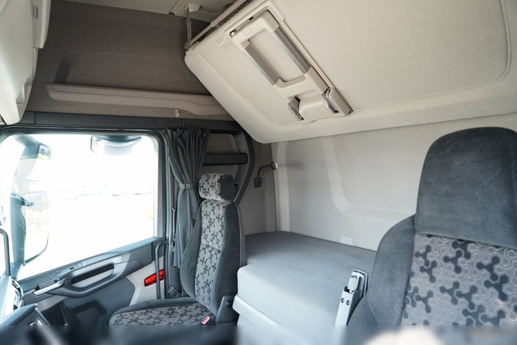 Scania S 500 / RETARDER / CAŁA NA PODUSZKACH / SPROWADZONA / PO KONTRAKCIE SERWISOWYM zdjęcie 27