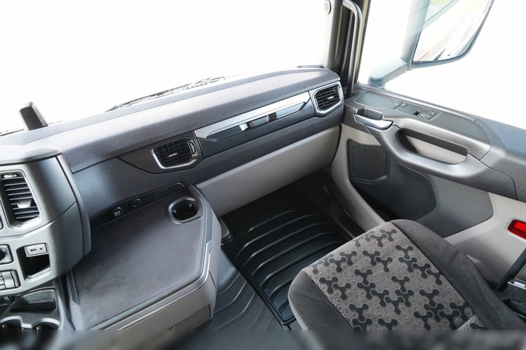 Scania S 500 / RETARDER / CAŁA NA PODUSZKACH / SPROWADZONA / PO KONTRAKCIE SERWISOWYM zdjęcie 34