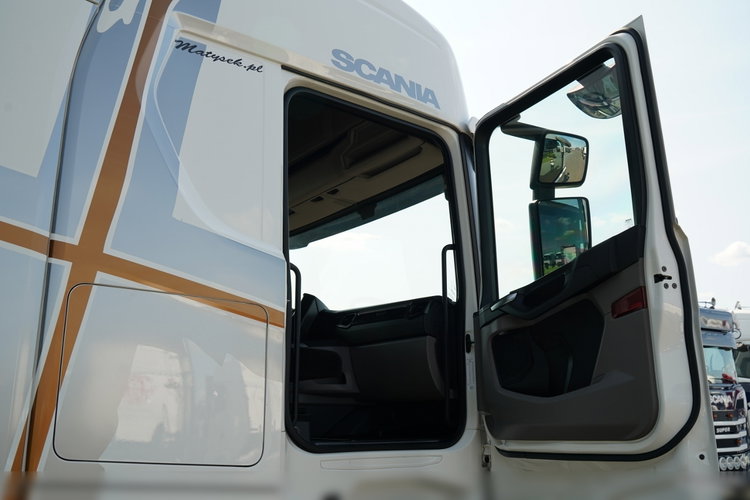 Scania S 500 / RETARDER / CAŁA NA PODUSZKACH / SPROWADZONA / PO KONTRAKCIE SERWISOWYM zdjęcie 40