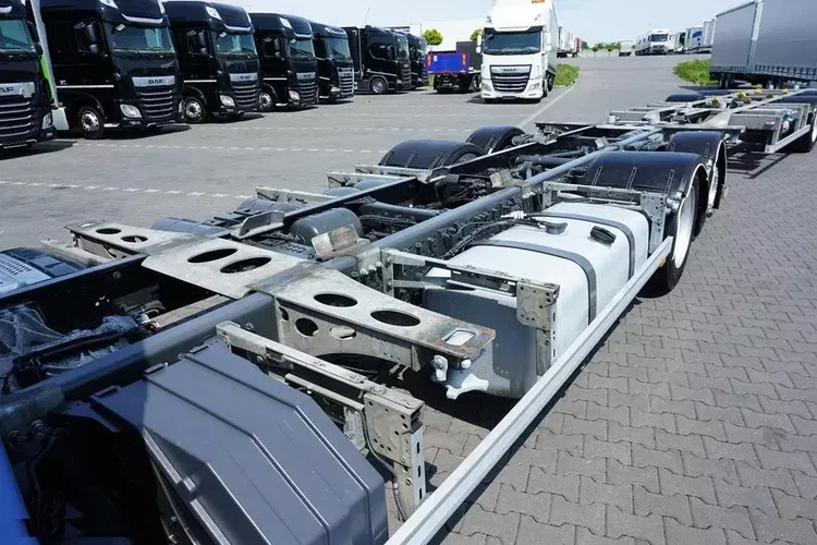 Mercedes ACTROS / 2545 / ACC / E 6 / MP 5 / ZESTAW MEGA / BDF 2 X 7.82 M zdjęcie 30