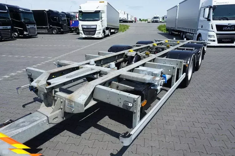 Mercedes ACTROS / 2545 / ACC / E 6 / MP 5 / ZESTAW MEGA / BDF 2 X 7.82 M zdjęcie 31