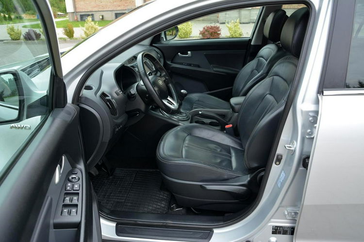Kia Sportage 2.0MPI(163KM) 4x4 Skóry bi-Xenon Ledy Duża Navi Kamera Panorama zdjęcie 16