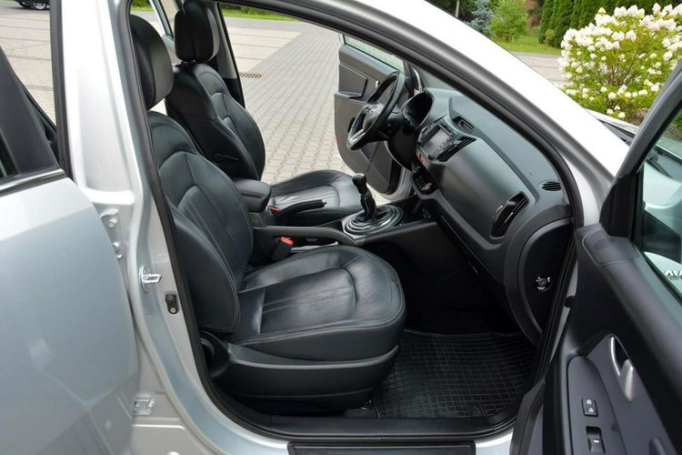 Kia Sportage 2.0MPI(163KM) 4x4 Skóry bi-Xenon Ledy Duża Navi Kamera Panorama zdjęcie 18