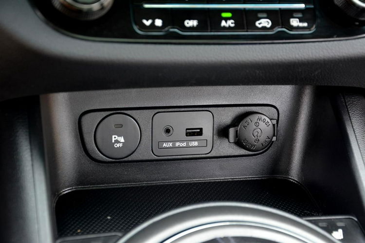 Kia Sportage 2.0MPI(163KM) 4x4 Skóry bi-Xenon Ledy Duża Navi Kamera Panorama zdjęcie 28