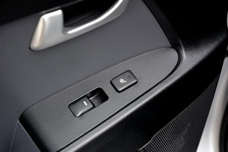 Kia Sportage 2.0MPI(163KM) 4x4 Skóry bi-Xenon Ledy Duża Navi Kamera Panorama zdjęcie 32