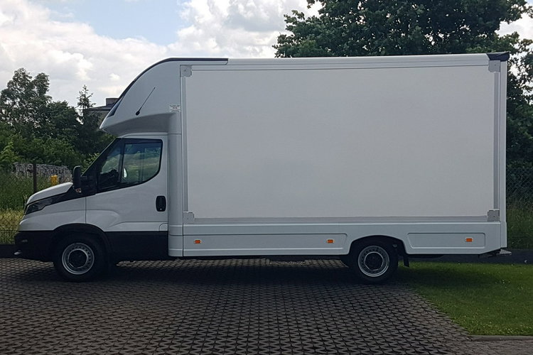 Iveco Daily KONTENER NISKOPODŁOGOWY 4.43x2.23x2.42 SKLEP BAR FOODTRUCK KAMPER AC zdjęcie 11