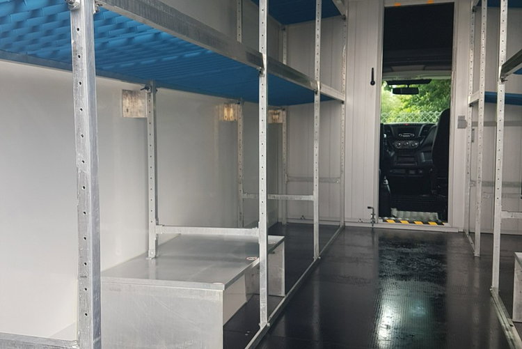 Iveco Daily KONTENER NISKOPODŁOGOWY 4.43x2.23x2.42 SKLEP BAR FOODTRUCK KAMPER AC zdjęcie 23