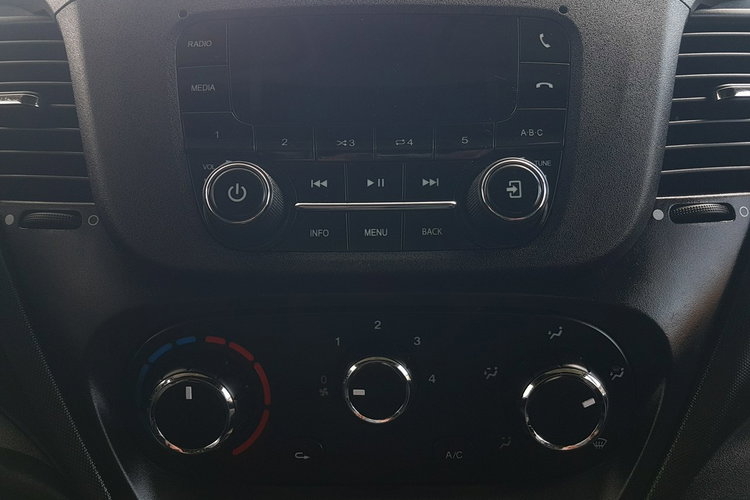 Iveco Daily KONTENER NISKOPODŁOGOWY 4.43x2.23x2.42 SKLEP BAR FOODTRUCK KAMPER AC zdjęcie 39