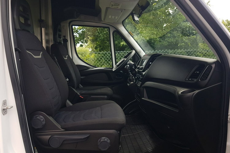 Iveco Daily KONTENER NISKOPODŁOGOWY 4.43x2.23x2.42 SKLEP BAR FOODTRUCK KAMPER AC zdjęcie 21