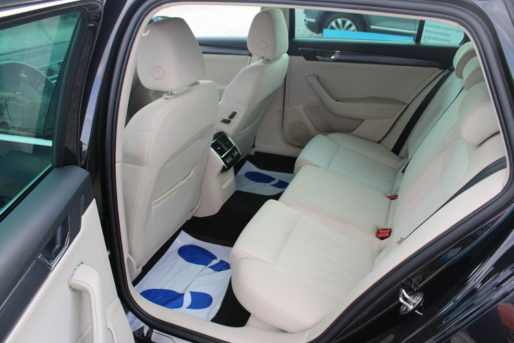 Skoda Superb STYLE DSG Kamera Gwarancja G.Fotele i kanapa zdjęcie 17