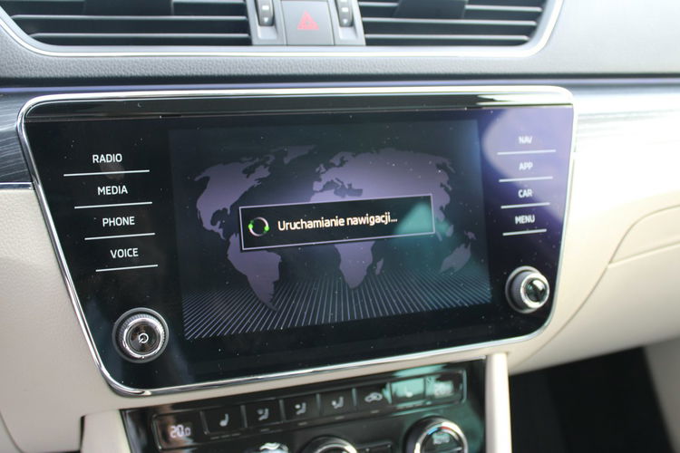 Skoda Superb STYLE DSG Kamera Gwarancja G.Fotele i kanapa zdjęcie 31