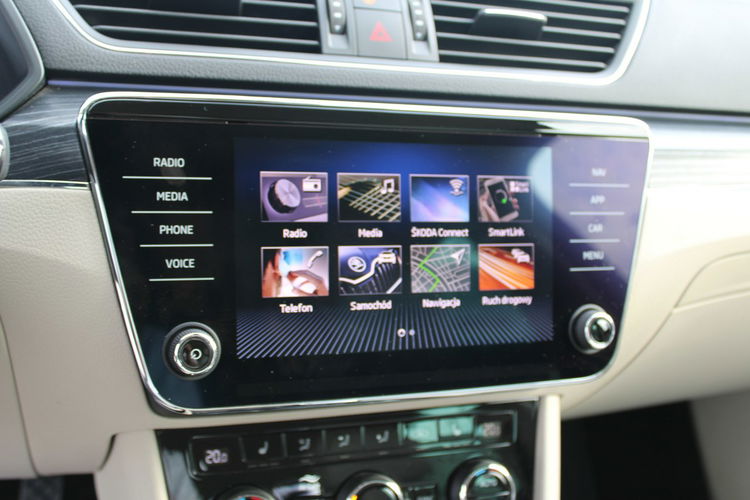 Skoda Superb STYLE DSG Kamera Gwarancja G.Fotele i kanapa zdjęcie 33