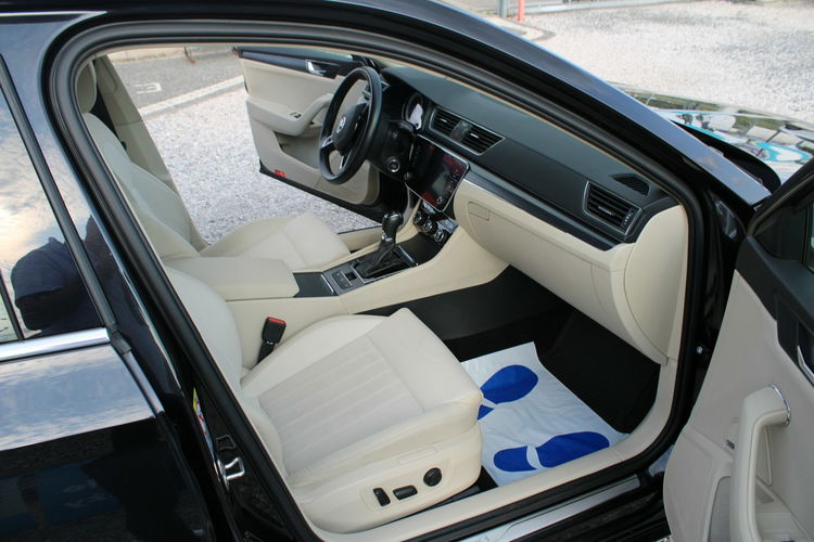 Skoda Superb STYLE DSG Kamera Gwarancja G.Fotele i kanapa zdjęcie 35