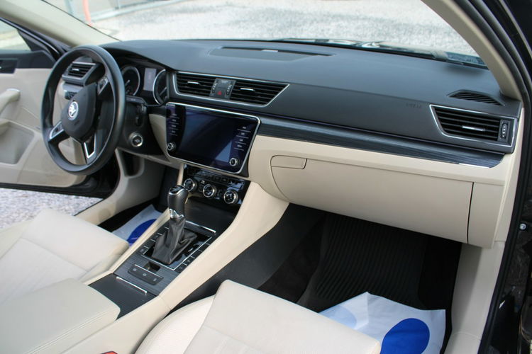 Skoda Superb STYLE DSG Kamera Gwarancja G.Fotele i kanapa zdjęcie 37