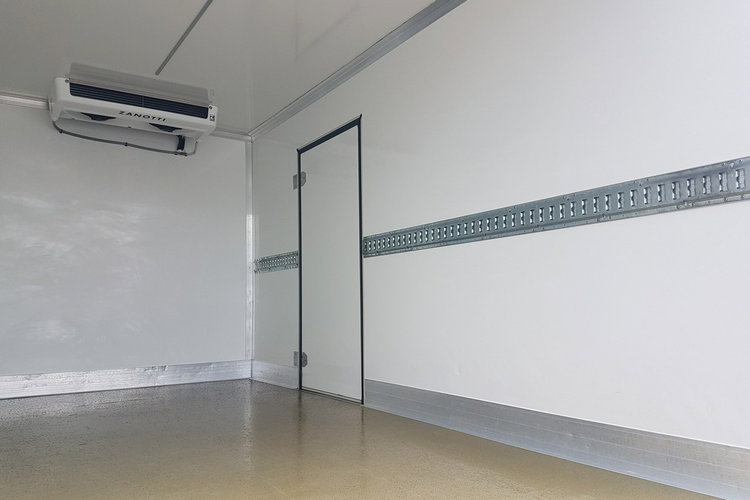 MAN TGE VW CRAFTER 8EP CHŁODNIA AGREGAT 4.20x2.11x2.20 IZOTERMA GRZANIE zdjęcie 20