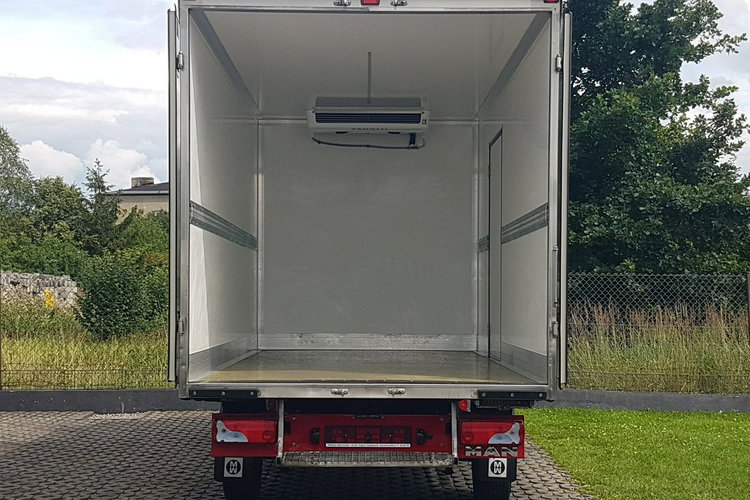MAN TGE VW CRAFTER 8EP CHŁODNIA AGREGAT 4.20x2.11x2.20 IZOTERMA GRZANIE zdjęcie 5