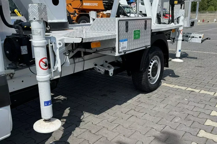 Mercedes Sprinter zdjęcie 43