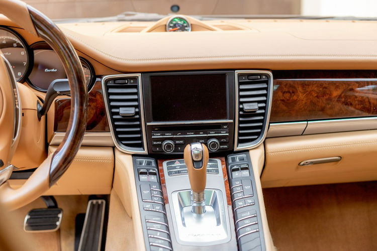 Porsche Panamera 4.8 520KM I właściciel salon Polska super stan zdjęcie 10