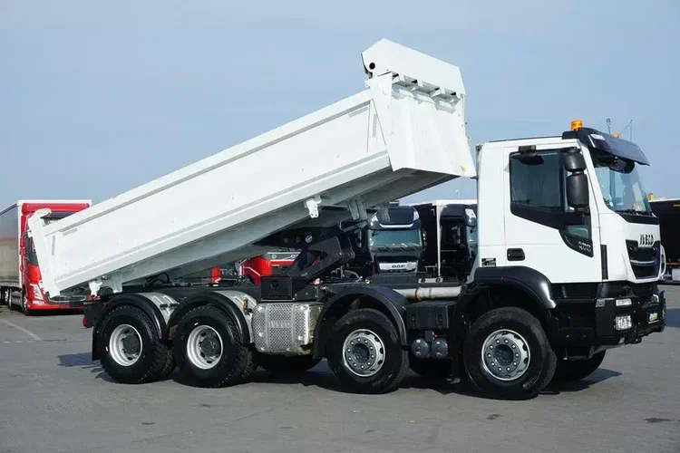 Iveco / TRAKKER / 480 / E 6 / WYWROTKA / 8 X 4 / HYDROBURTA / RETARDER zdjęcie 4