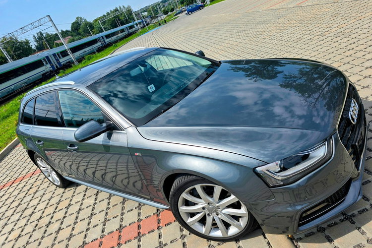 A4 Audi A4 Avant 3.0 TDI quattro S tronic S line Sportpaket zdjęcie 14