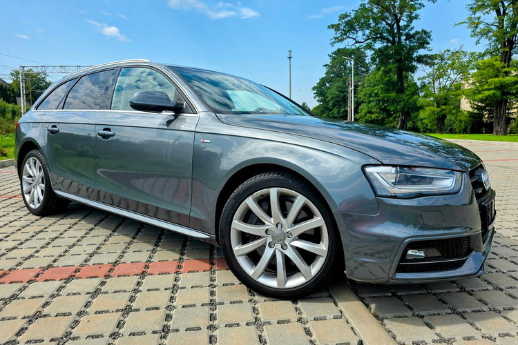 A4 Audi A4 Avant 3.0 TDI quattro S tronic S line Sportpaket zdjęcie 3