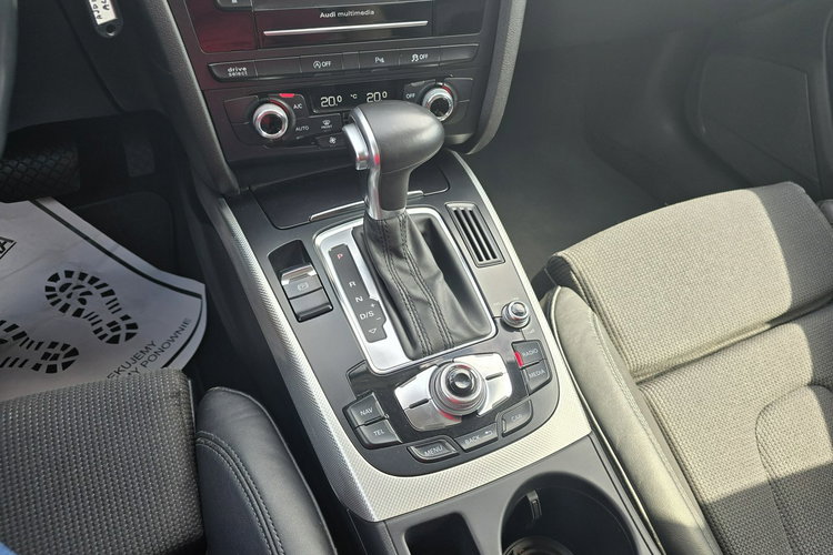 A4 Audi A4 Avant 3.0 TDI quattro S tronic S line Sportpaket zdjęcie 30