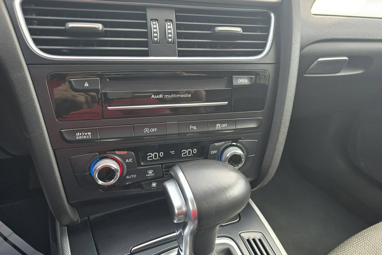 A4 Audi A4 Avant 3.0 TDI quattro S tronic S line Sportpaket zdjęcie 31