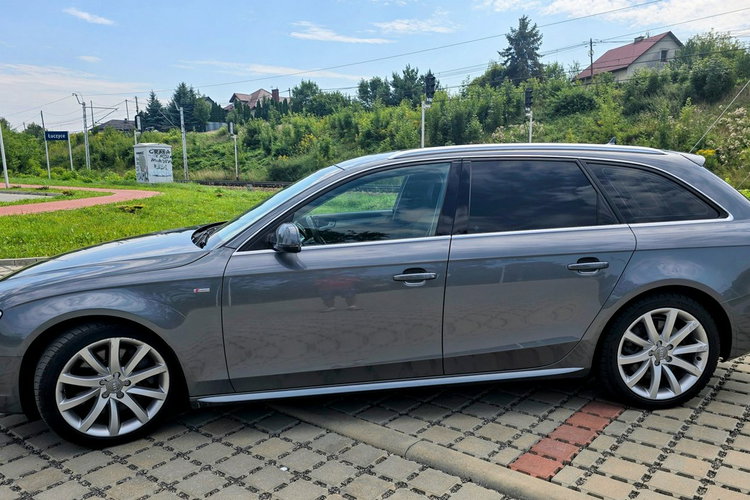 A4 Audi A4 Avant 3.0 TDI quattro S tronic S line Sportpaket zdjęcie 6