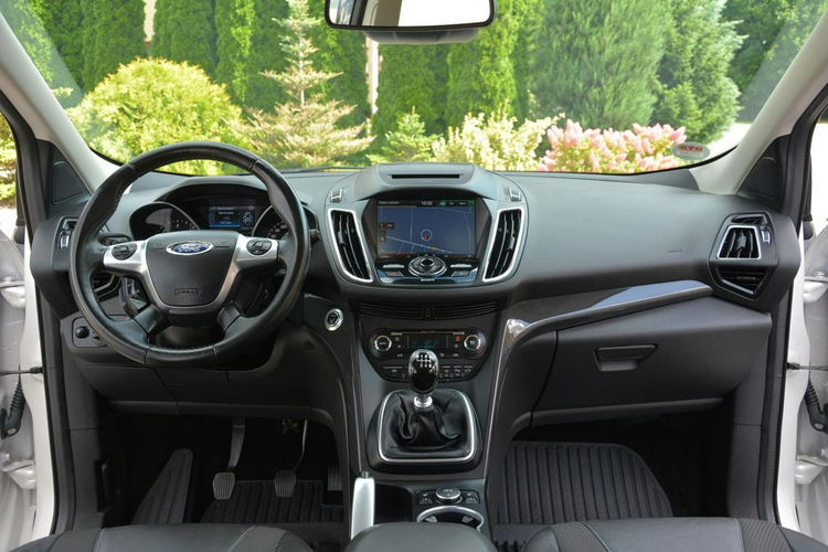 Ford Kuga Individual Biała perła Skóry Panorama Ledy Navi Tablet el.fotele zdjęcie 22