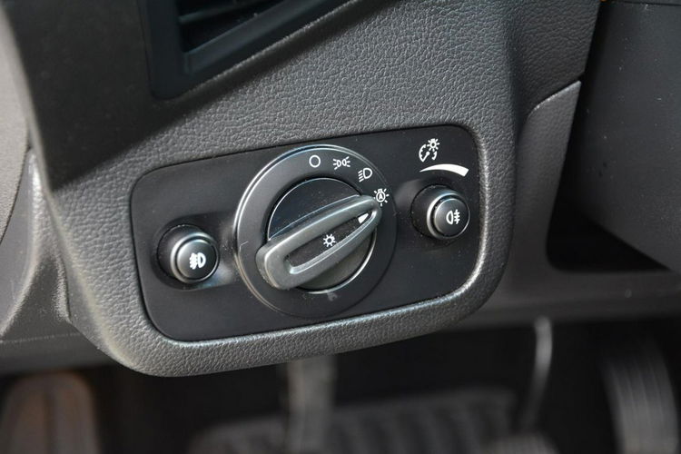 Ford Kuga Individual Biała perła Skóry Panorama Ledy Navi Tablet el.fotele zdjęcie 29