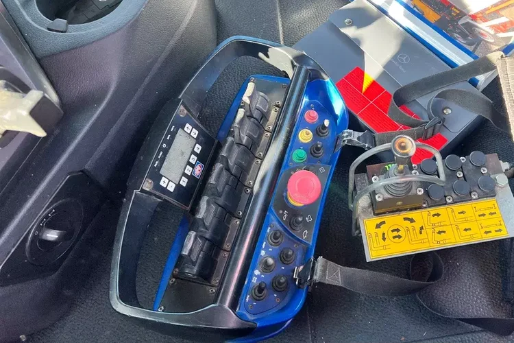 Mercedes AROCS 2645L 6x4 HAKOWIEC+HDS zdjęcie 26