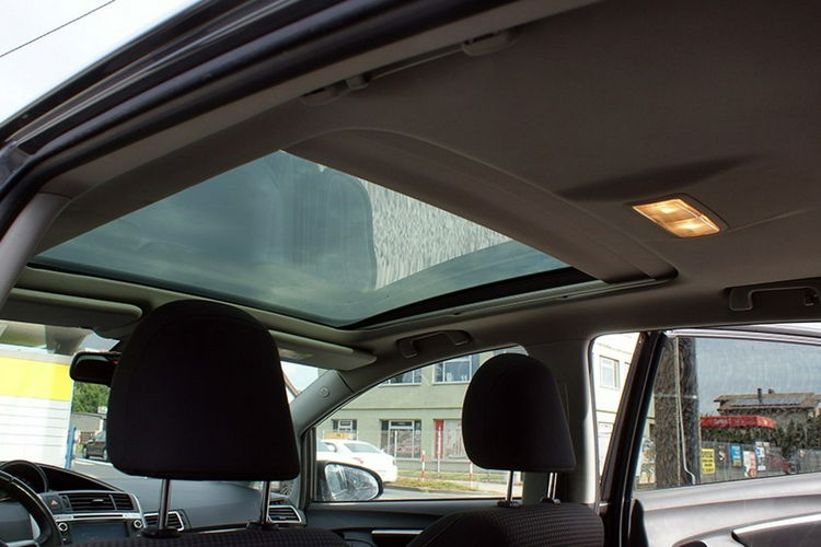 Toyota Verso zdjęcie 10