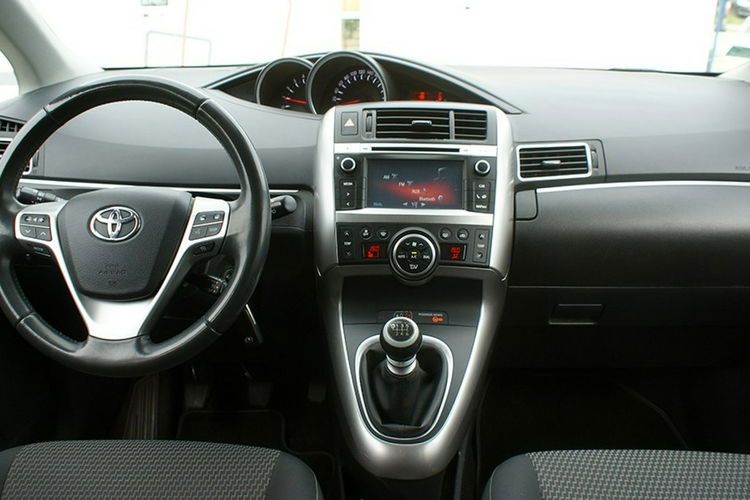 Toyota Verso zdjęcie 11