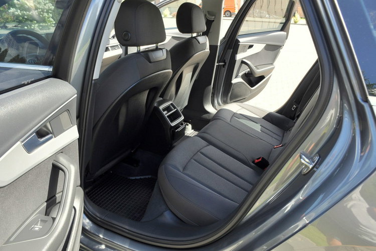 Audi A4 2.0TDI(190KM) Radar Xenon Led Navi Kamera Panorama El.Klapa Alu19"ASO zdjęcie 19
